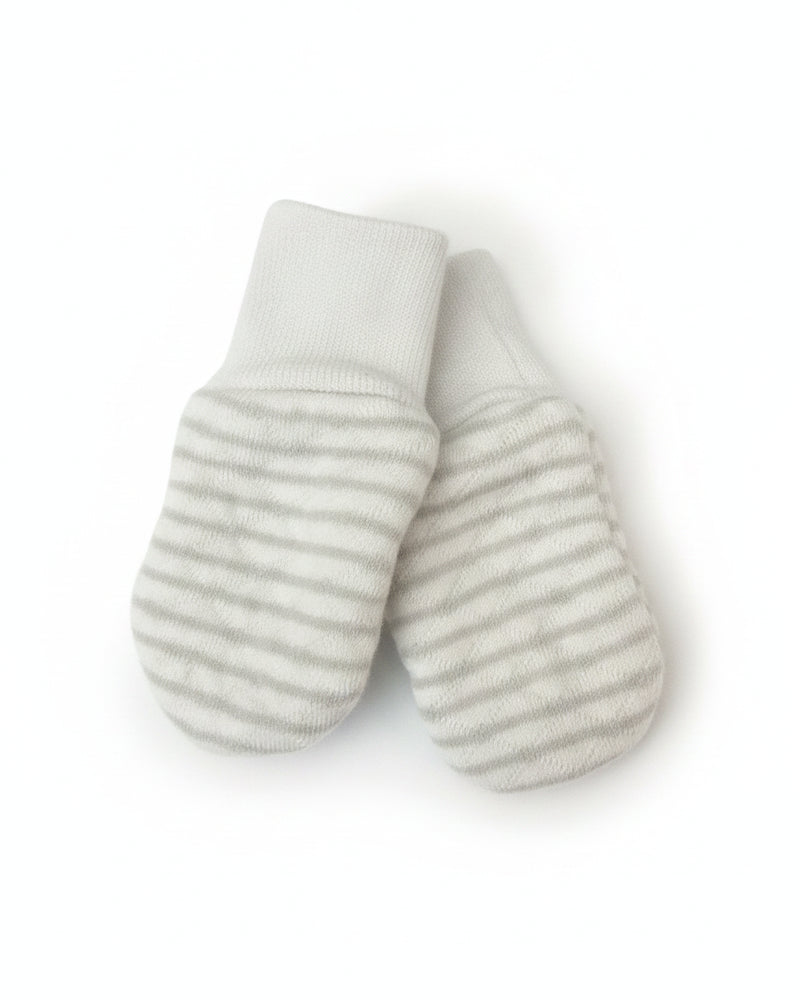 InconnueInconnue Gants, Mitaines Neutre Gris
