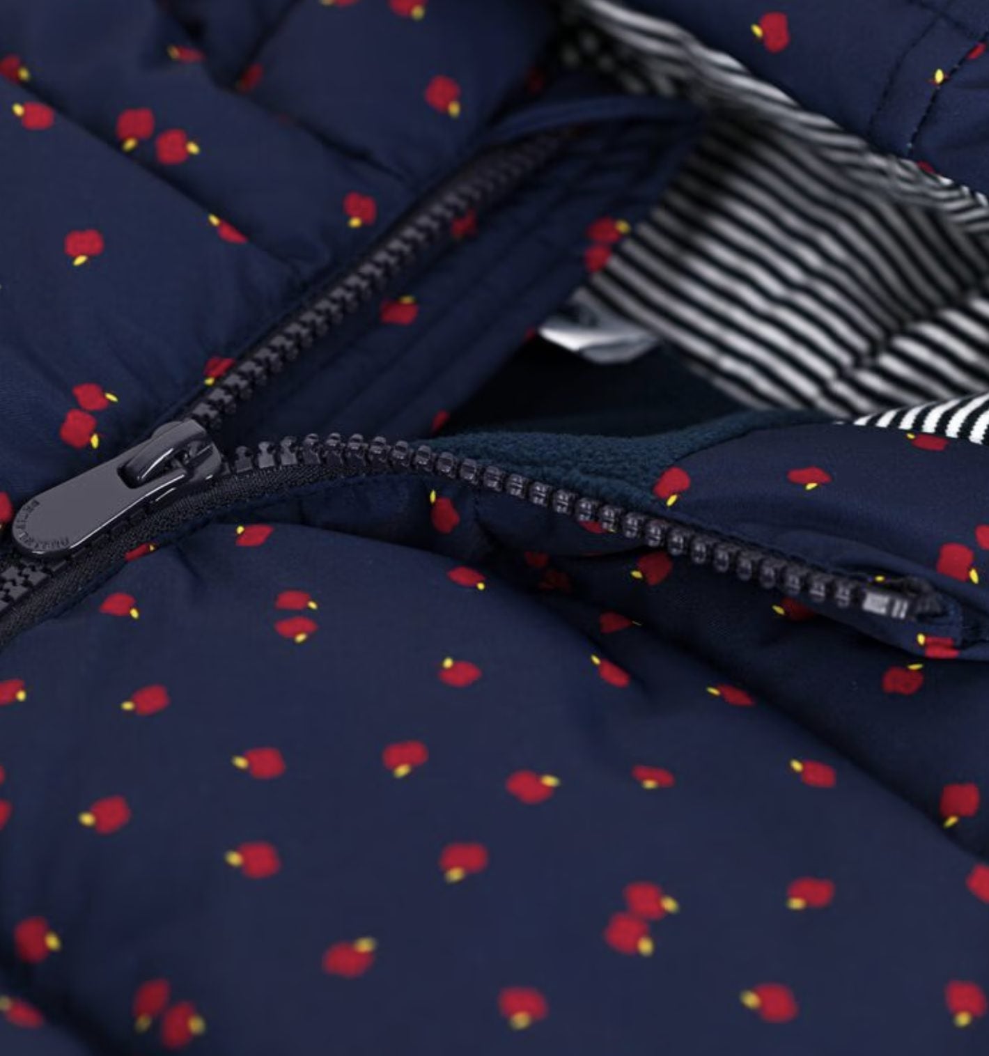 17111-petit-bateau-manteau-pommes